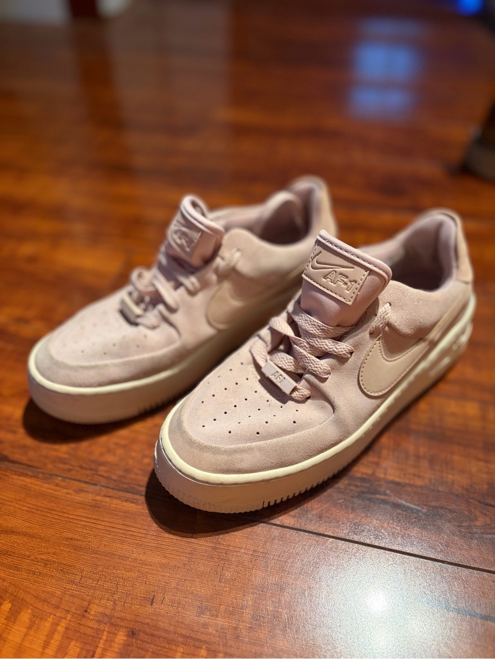 Nike Air Force Ones Low-Top Sneaker in Blush Pink | Size 8.5